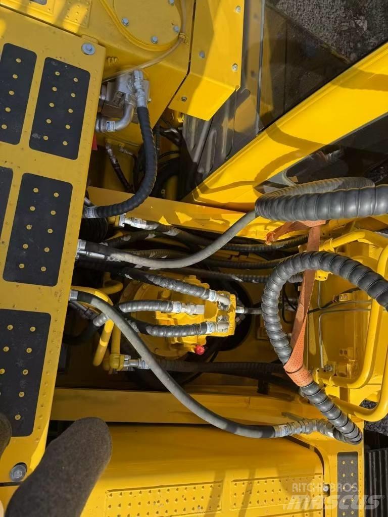 Komatsu 350LC-8 대형 굴삭기 29톤 이상