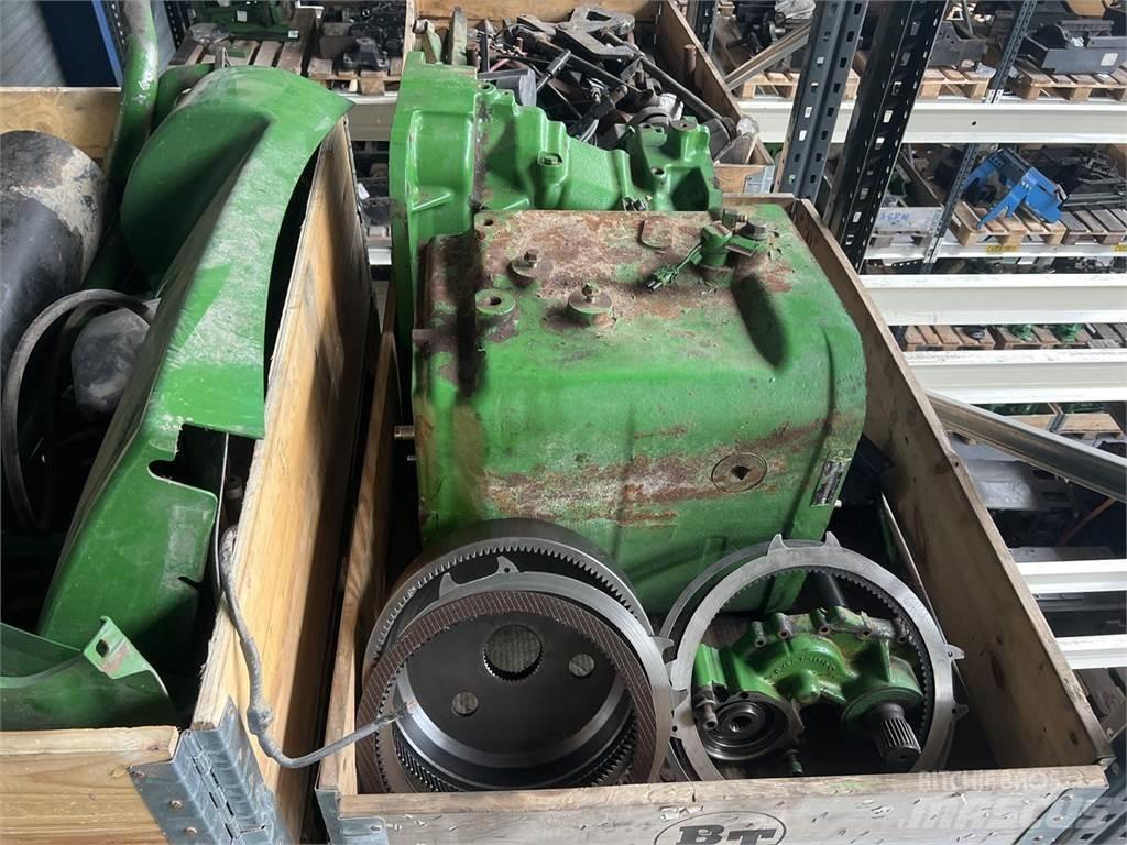 John Deere 7820 트랙터