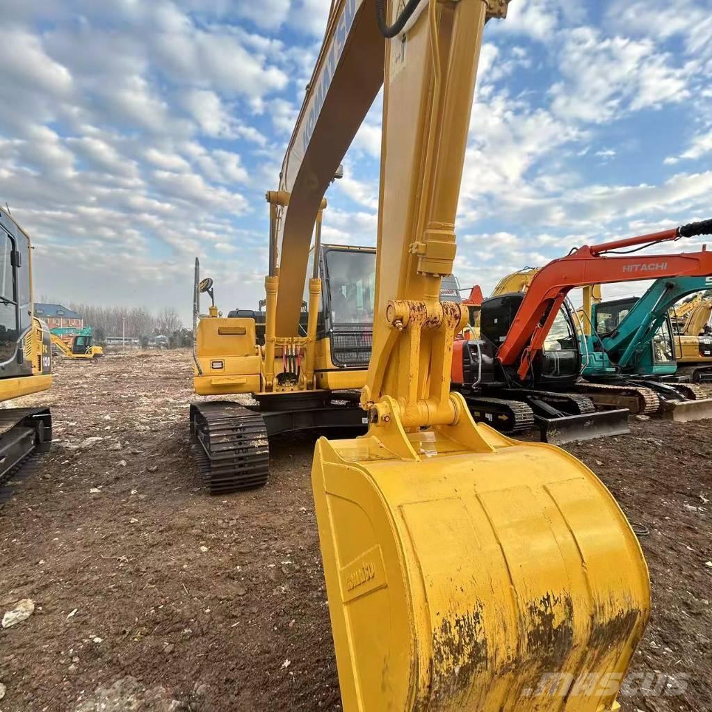 Komatsu PC 110 중형굴삭기 7톤-28톤