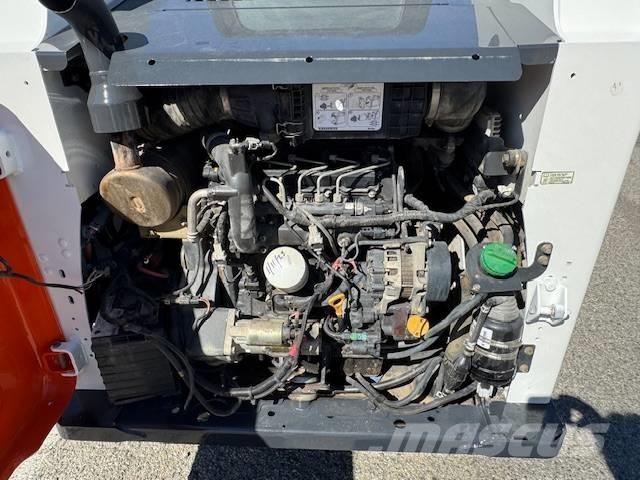 Bobcat T 630  스키드로더