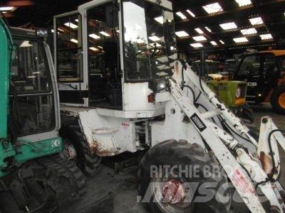 Schaeff SKL 832  휠로우더