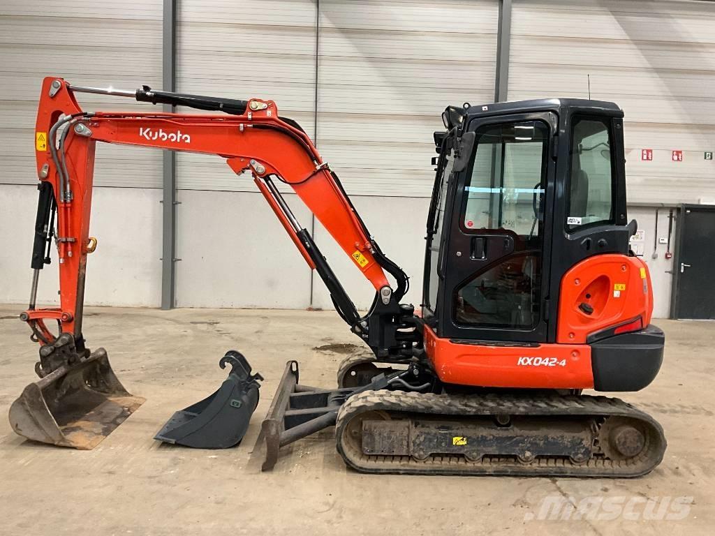 Kubota KX 042-4 소형 굴삭기 7톤 미만