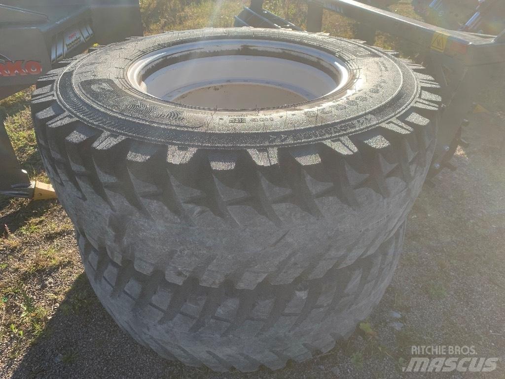 Nokian 16.9 R28 타이어, 휠 및 림