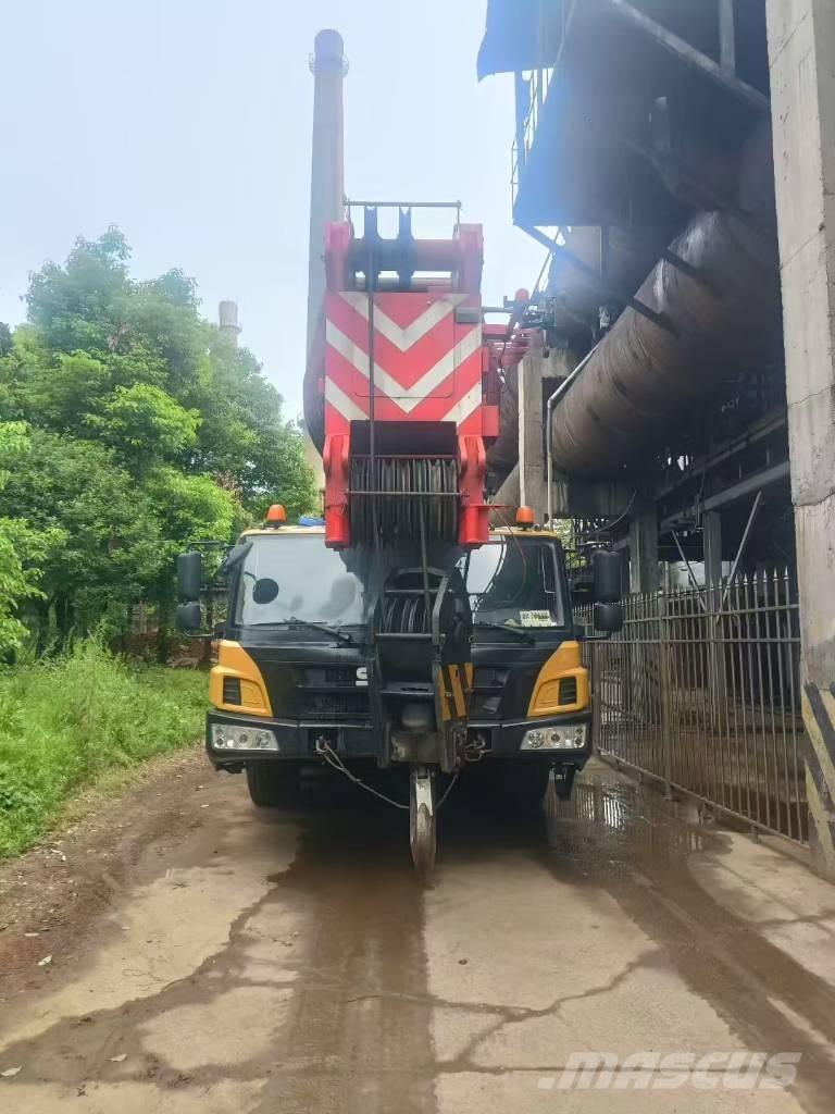 Sany SAC2600C8 A/T 크레인