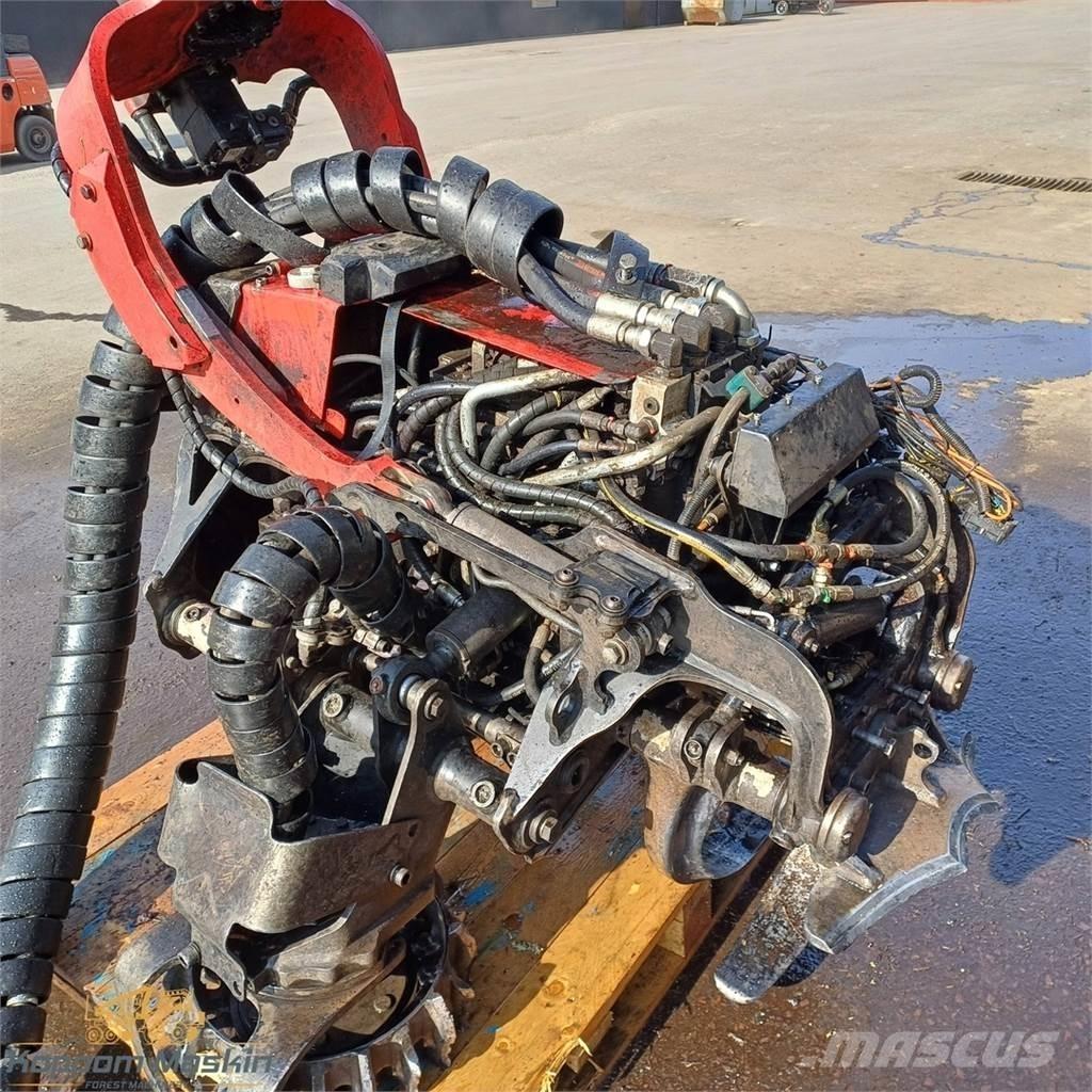 Komatsu C124 하비스터 헤드