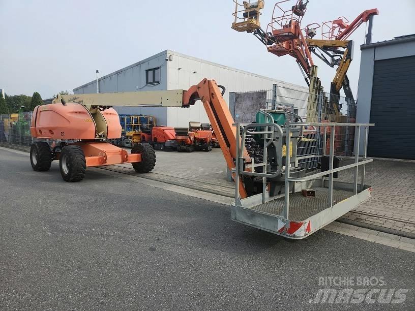 JLG 460 SJ 견인식 전동이동 리프트