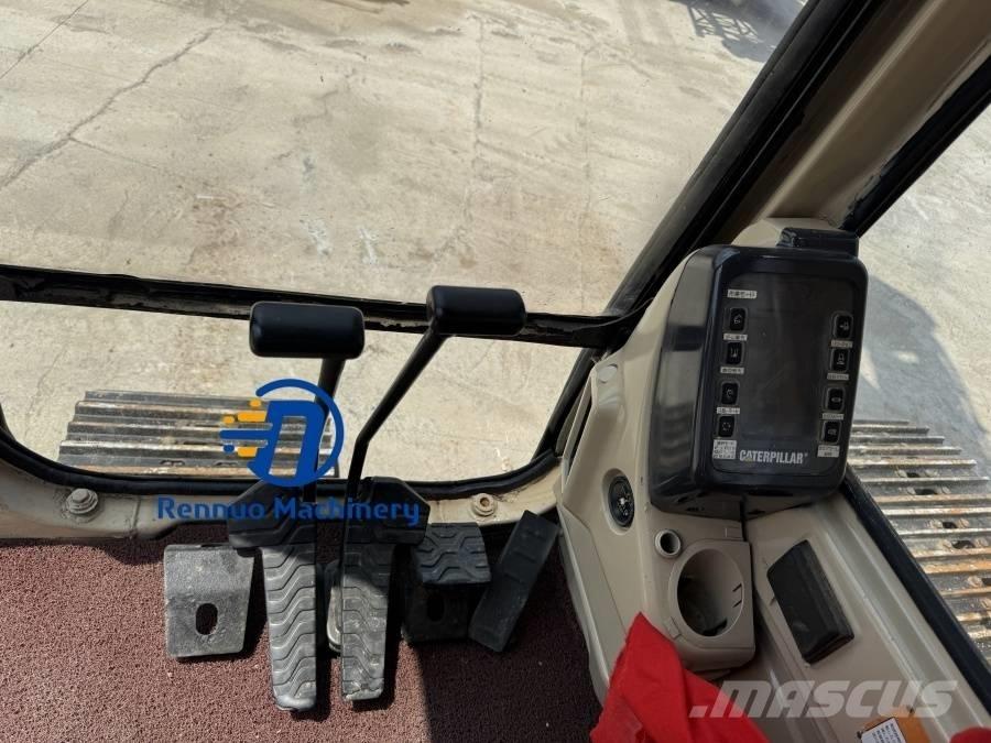 CAT 320 BL 대형 굴삭기 29톤 이상