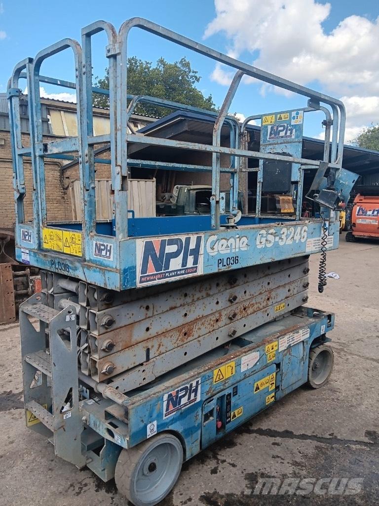 Genie GS 3246 가위형 리프트