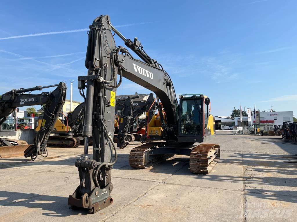 Volvo EC220EL 대형 굴삭기 29톤 이상