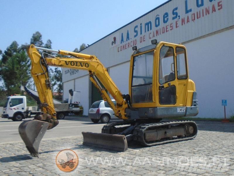 Volvo EC 25 소형 굴삭기 7톤 미만