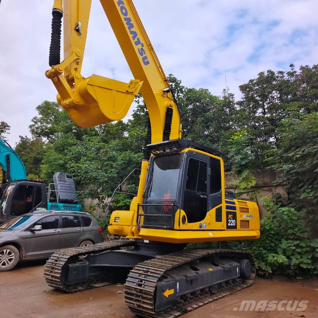 Komatsu PC220-8 대형 굴삭기 29톤 이상