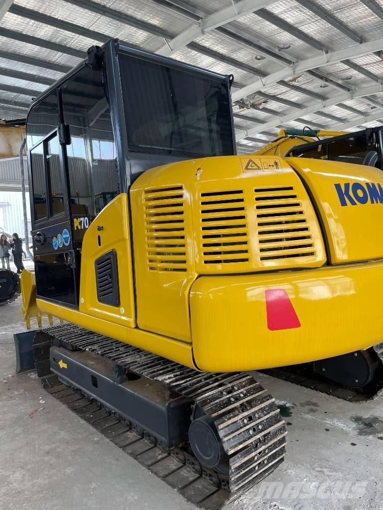 Komatsu PC 70 중형굴삭기 7톤-28톤