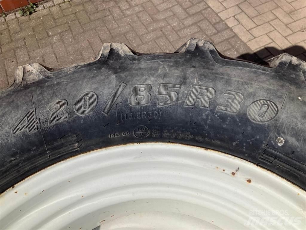 Goodyear 420/85R30 농기계 - 기타