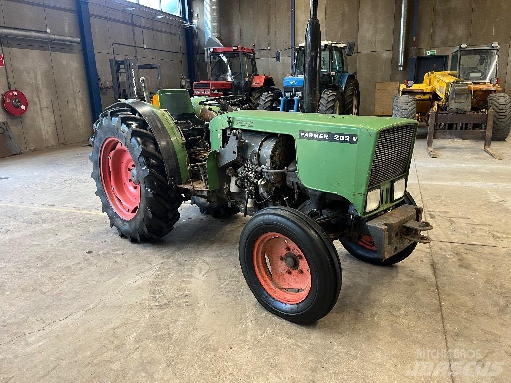 Fendt 203 트랙터