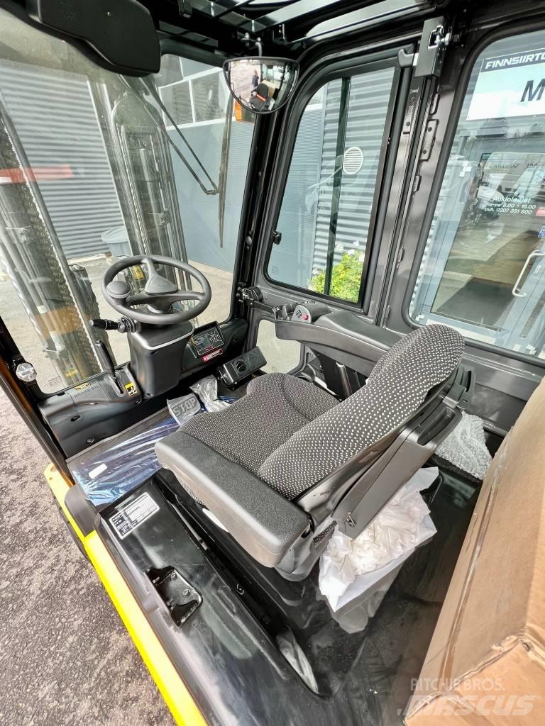 Hyundai 35B-9U 전동 지게차