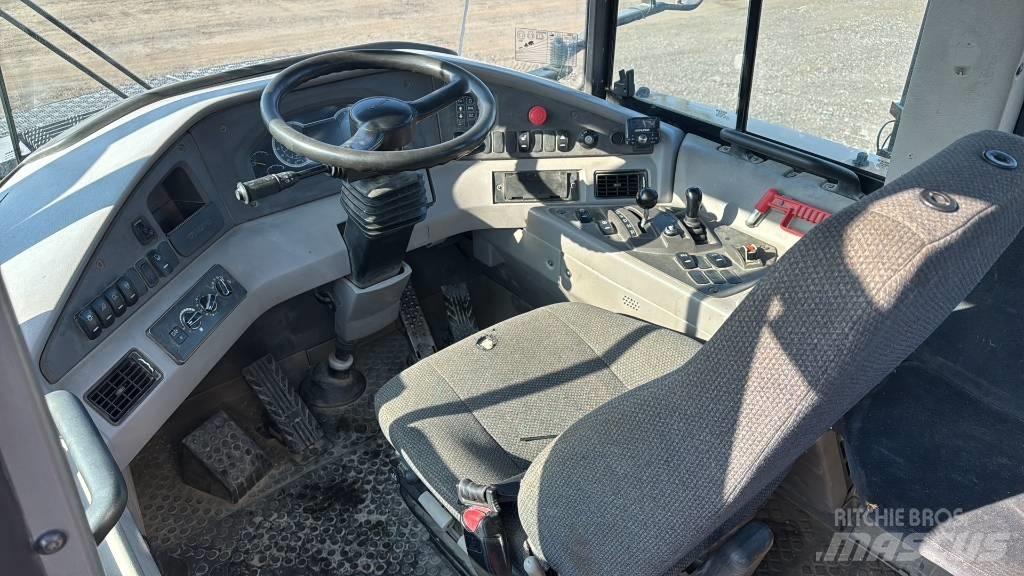Volvo A 30 F 연결식 홀러