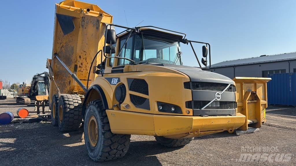 Volvo A 30 F 연결식 홀러