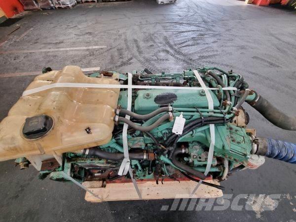 Volvo D6B 엔진