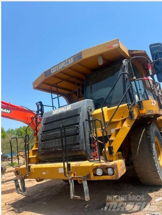 CAT 773 D 초대형 덤프 트럭