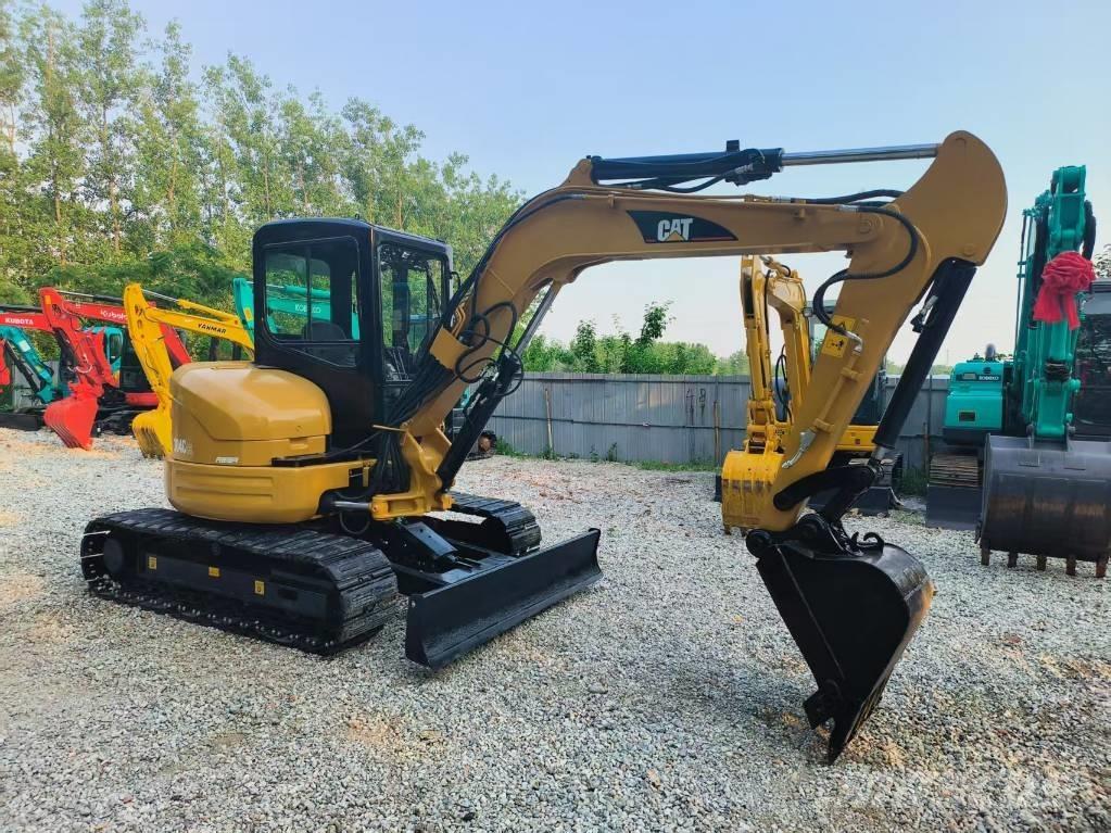 CAT 304 C CR 소형 굴삭기 7톤 미만