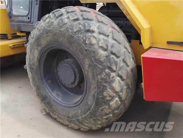 Dynapac CA 30 D 싱글 드럼 롤러