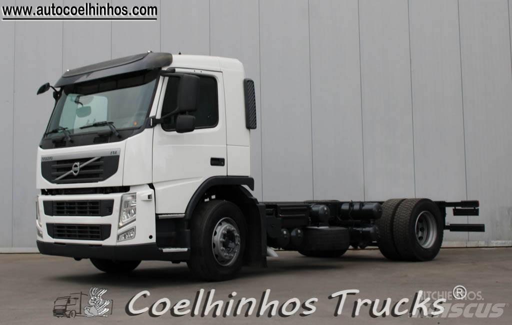 Volvo FM 330 새시 운전실 트럭