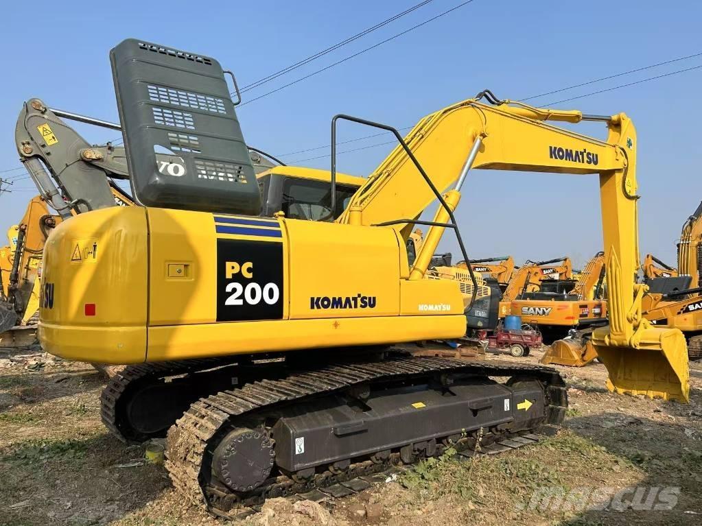 Komatsu PC 200 대형 굴삭기 29톤 이상
