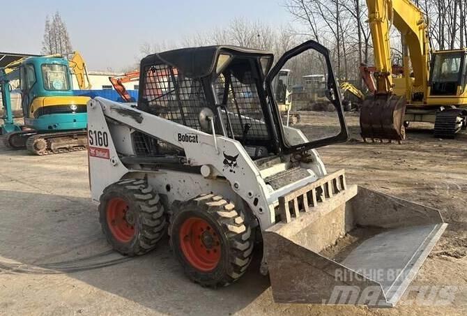 Bobcat S160  스키드로더
