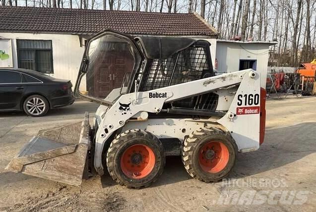 Bobcat S160  스키드로더