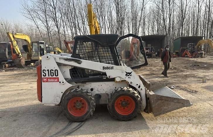 Bobcat S160  스키드로더