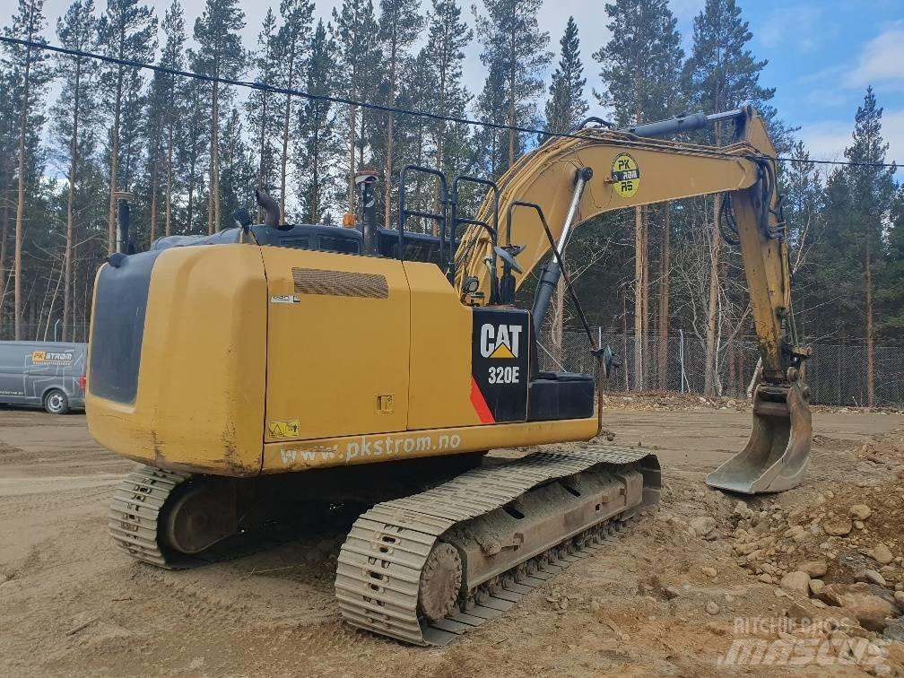  Cat. 320e 대형 굴삭기 29톤 이상
