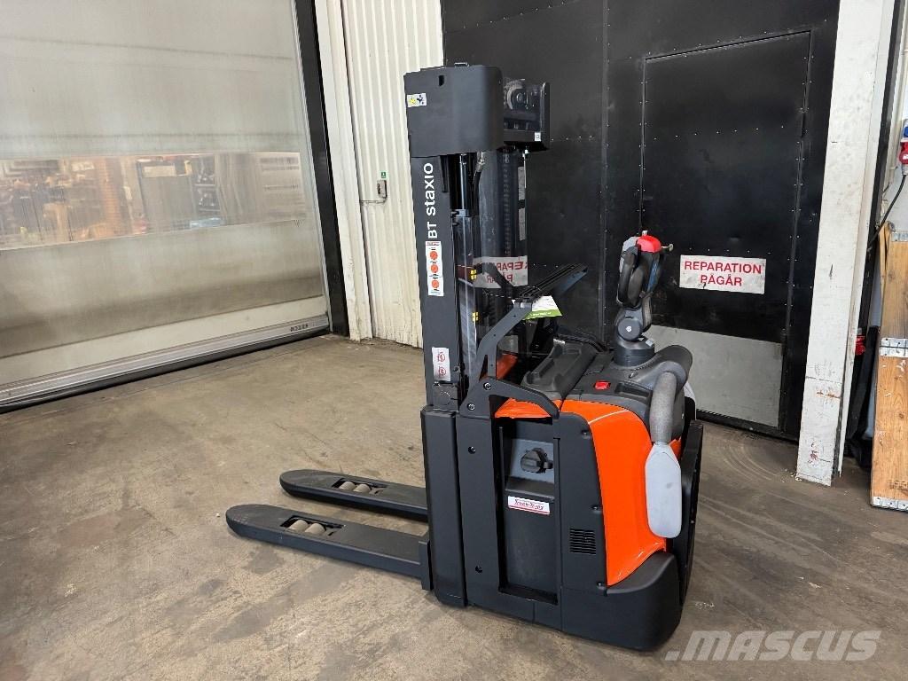 Toyota SPE140L 포크리프트