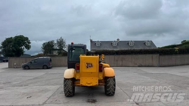 JCB 532-120 텔러 핸들러