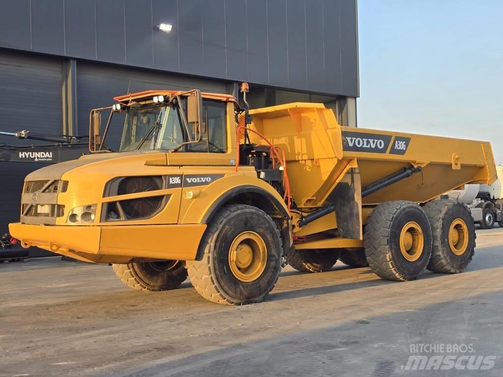 Volvo A30G 연결식 홀러