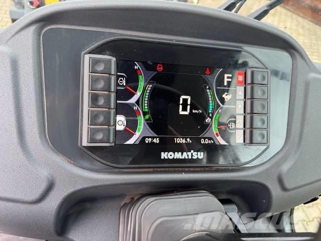 Komatsu WA 100 M-8  휠로우더