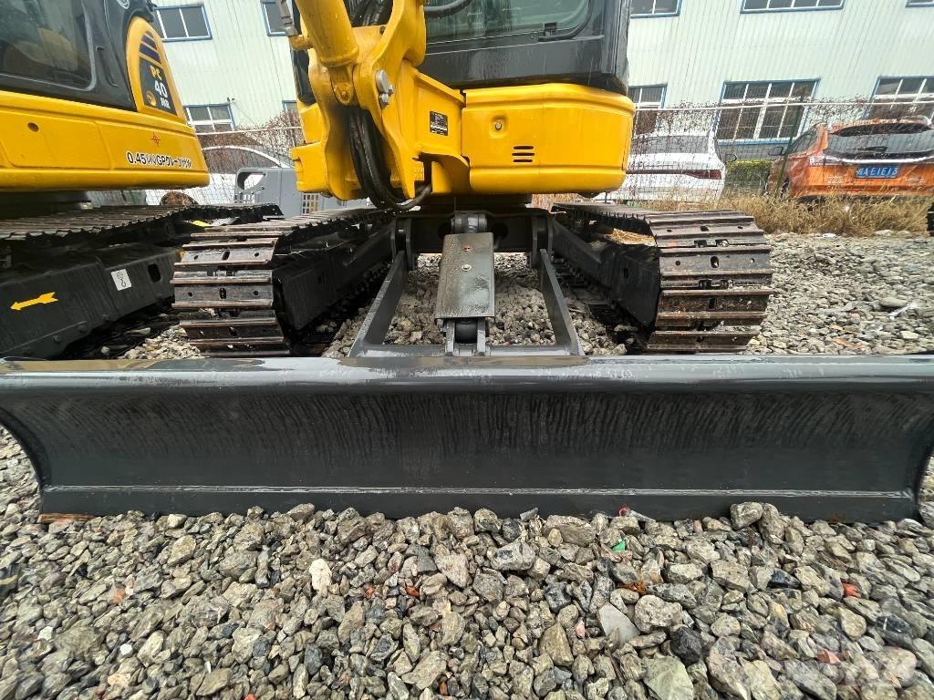 Komatsu PC 35 대형 굴삭기 29톤 이상