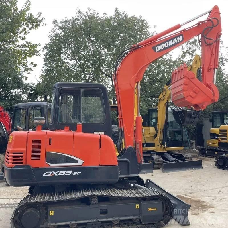 Doosan DX 55-9C 소형 굴삭기 7톤 미만