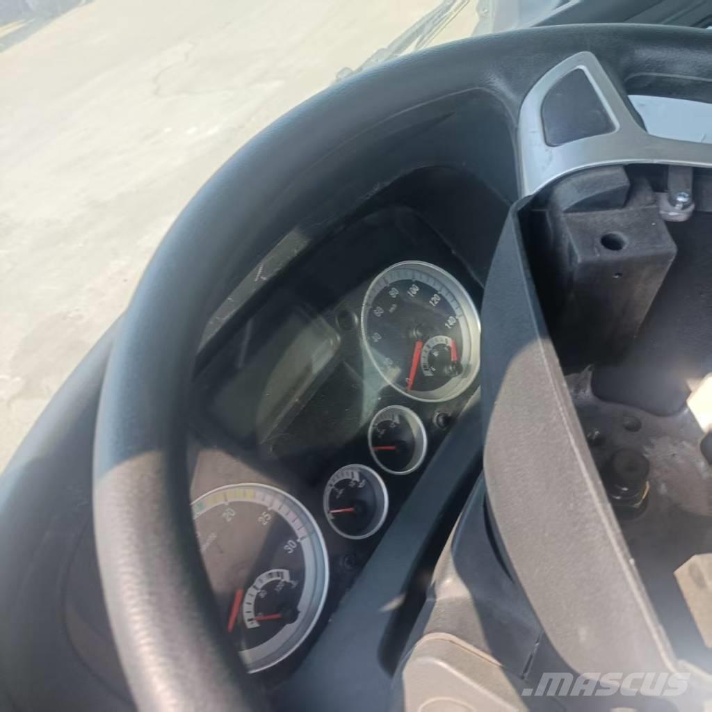 Howo 371 6x4 트랙터 유닛