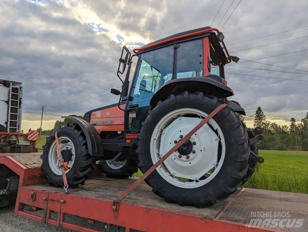 Valtra Valmet 700 트랙터
