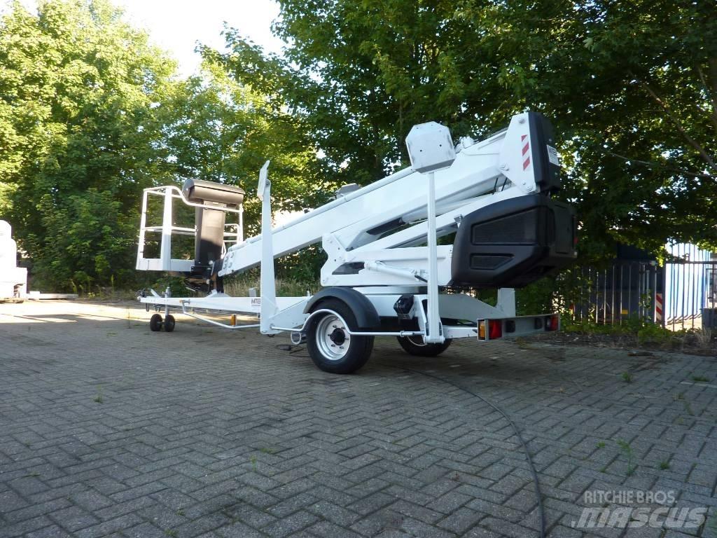 Dino 180 XT 트레일러 탑재 고소작업대