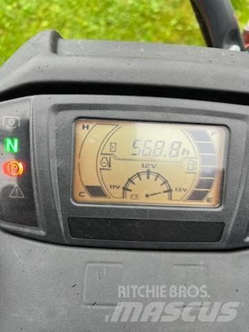 Kubota ZD 1211 탑승형 잔디깎기