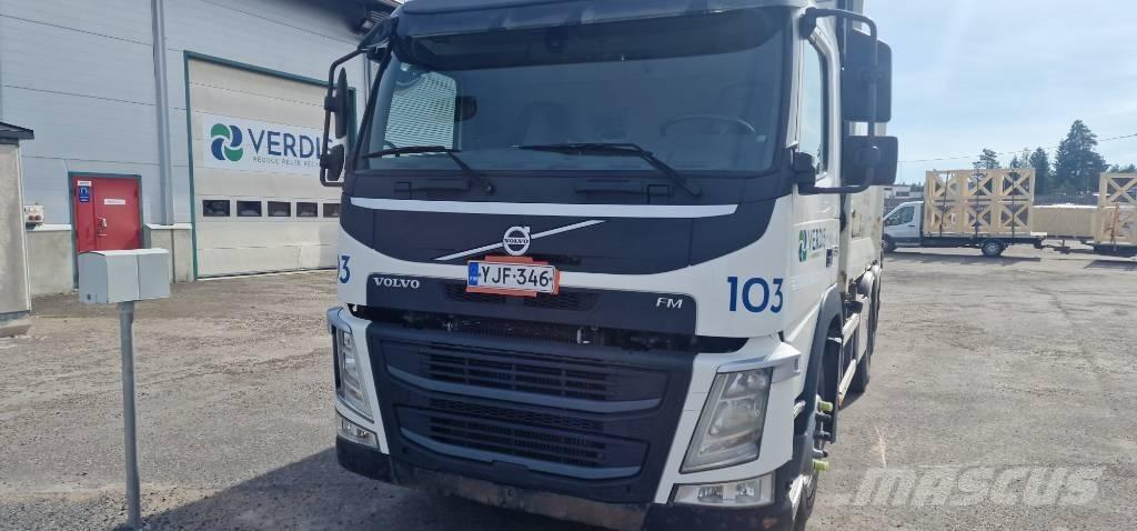 Volvo FM 330 폐기물 수거 트럭