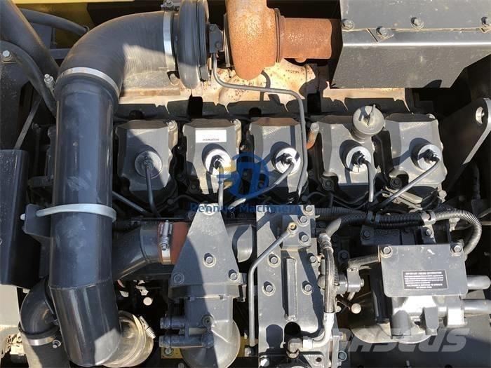 Komatsu PC 450-7 대형 굴삭기 29톤 이상