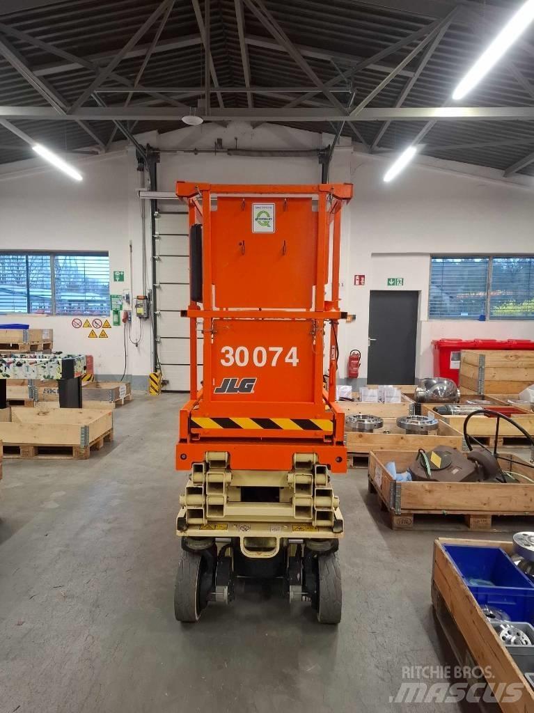 JLG 1930 ES 가위형 리프트