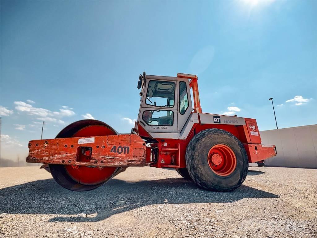 Hamm 4011 트윈 드럼 롤러