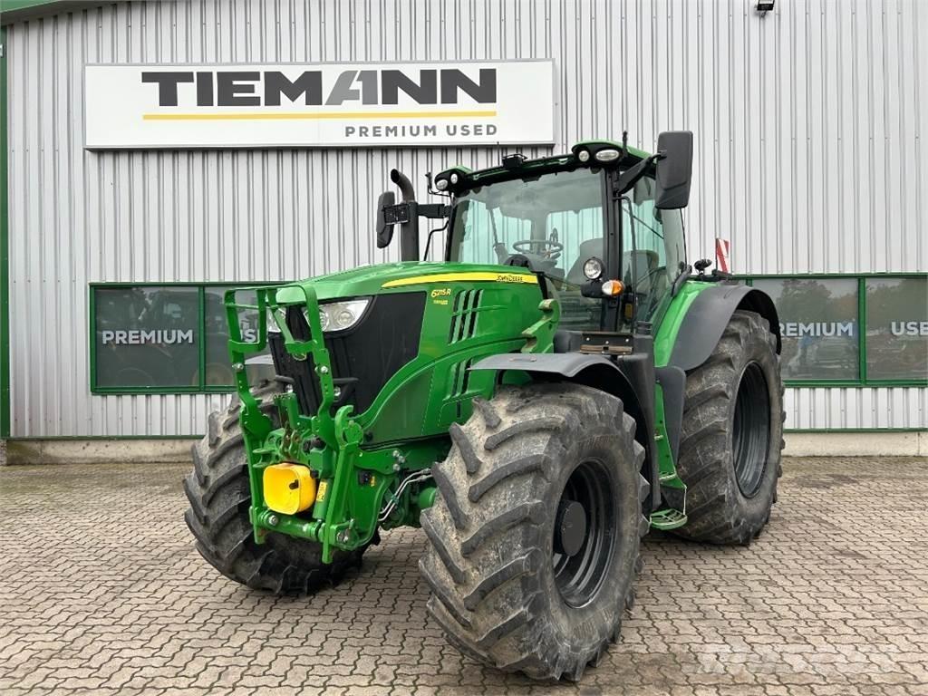 John Deere 6215R 트랙터