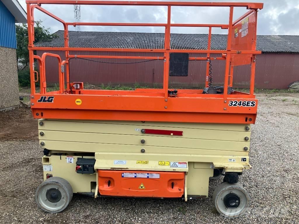 JLG 3246 ES 가위형 리프트