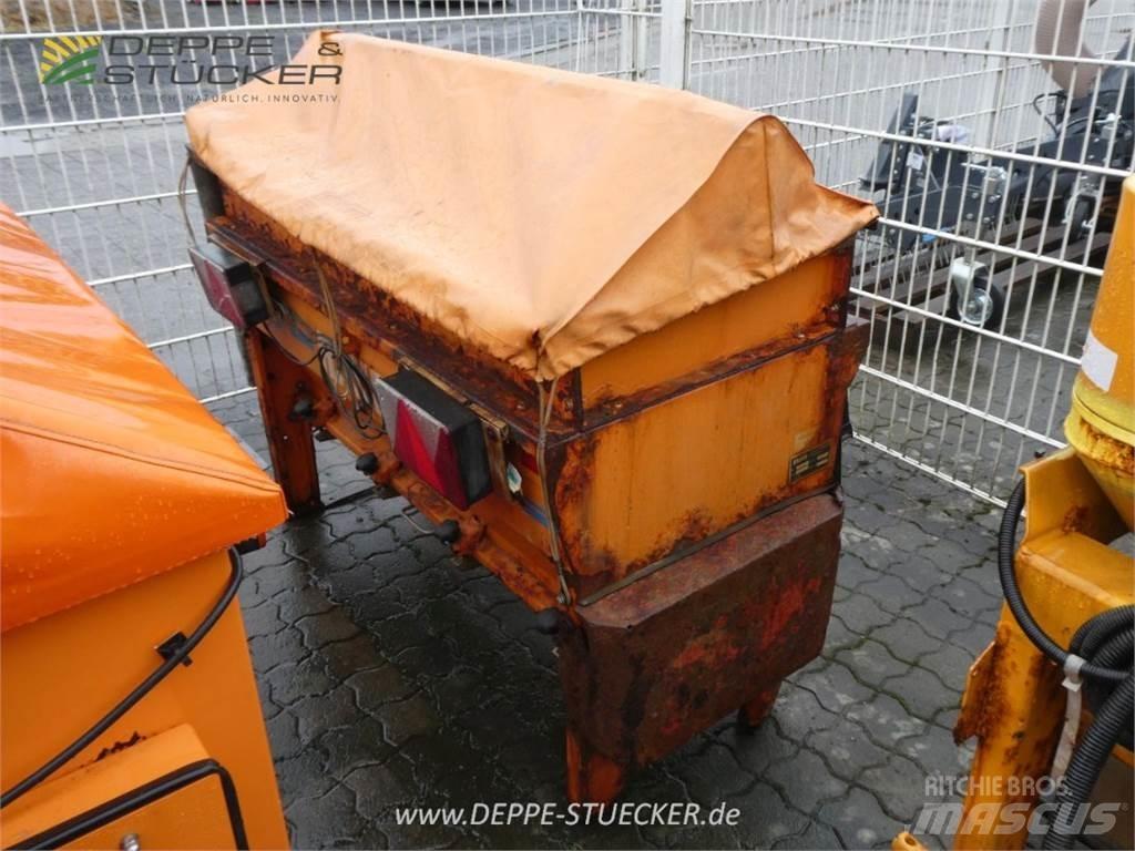 Rauch UKS 120 모래(염화칼슘) 살포기