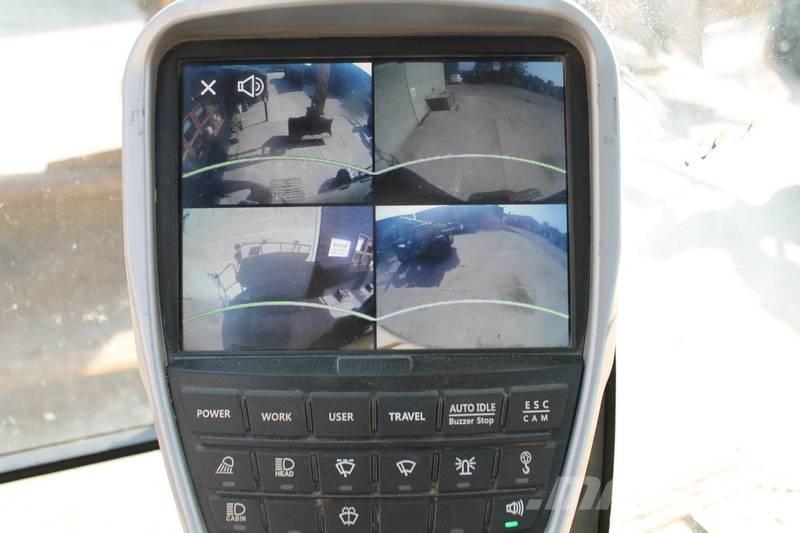 Hyundai HX 130 LCR 중형굴삭기 7톤-28톤
