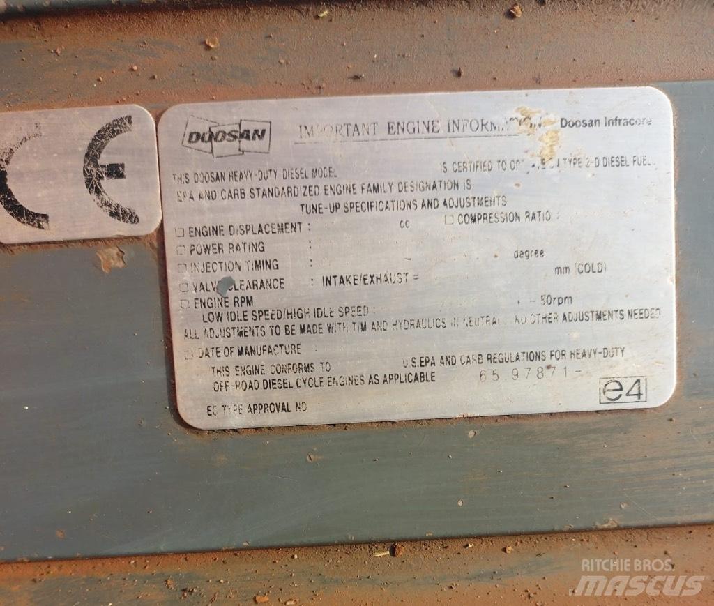 Doosan DX 300 LC-5 대형 굴삭기 29톤 이상